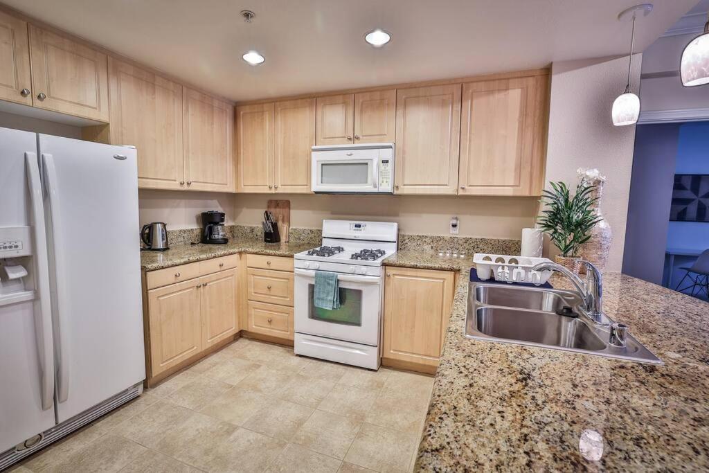 Appartamento Irvine Upscale 2Br Apt Near Spectrum, Great Park, Uci Esterno foto